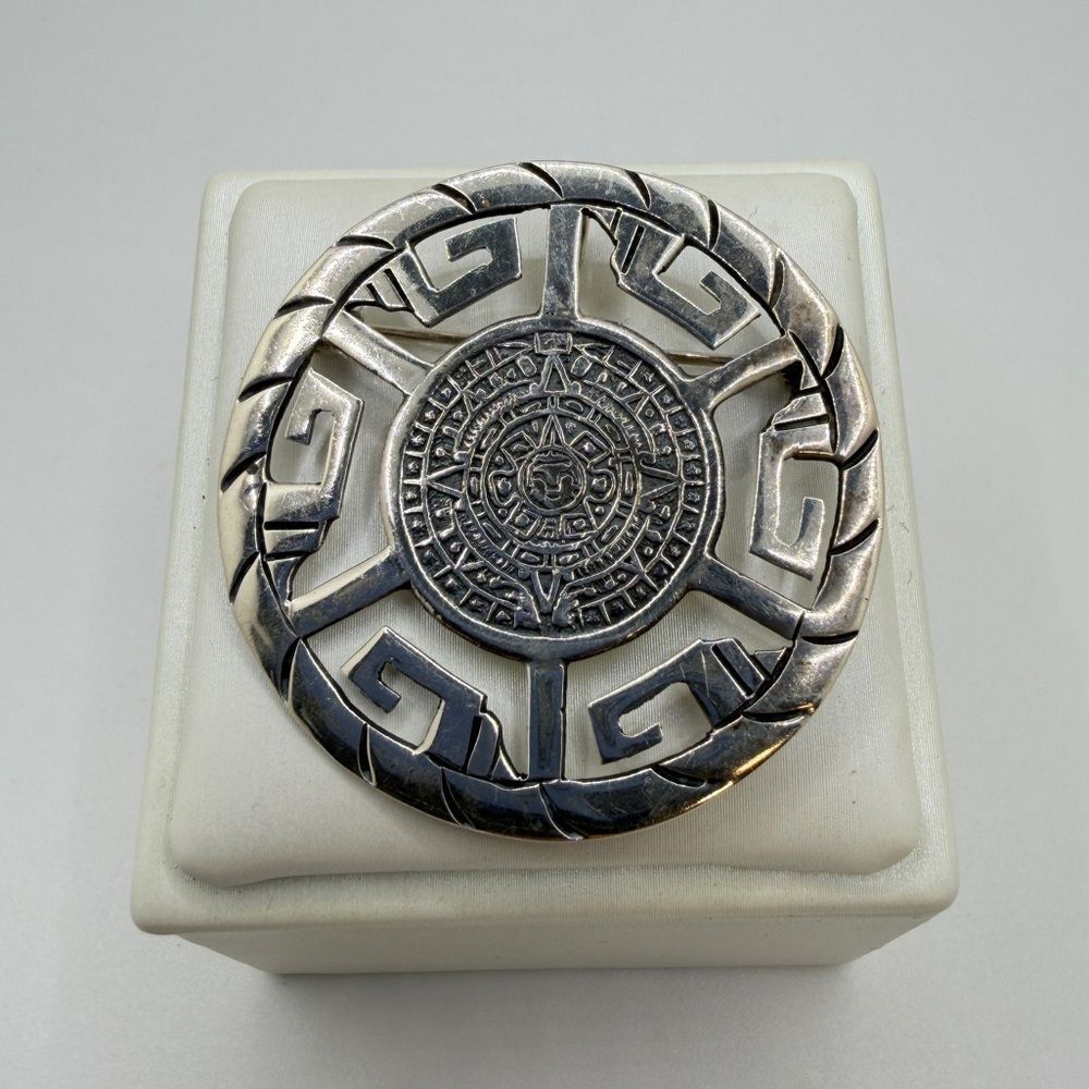 TAXCO, JS, Mexico 925 stamped Aztec/Mayan Calendar pendant/brooch/pin combo!
